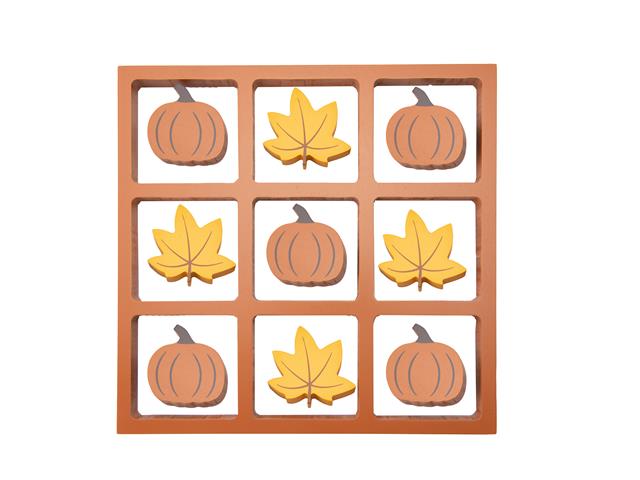 WOODEN TIC TAC TOE GAMEBOARD (PUMPKIN AND MAPLE LEAF)