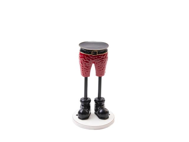 RED SHORTS METAL PILLAR CANDLE HOLDER (SMALL)