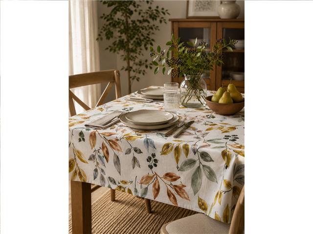 CHAMBRAY PRINTED TABLECLOTH (52" X 70") (RUSTIC LEAVES)
