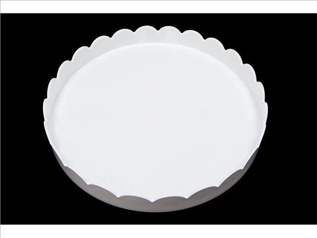 WHITE SCALLOPED ROUND SERVING TRAY